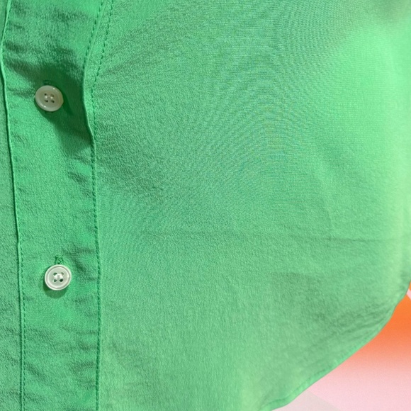 J. Crew ‘Blythe’ 100% Silk Button-Down Shirt w/ Breast Pockets in Seafoam Green - Picture 8 of 16